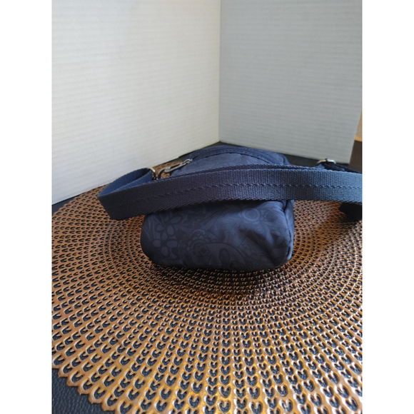 Sakroots Cambria Crossbody - Picture 4 of 5